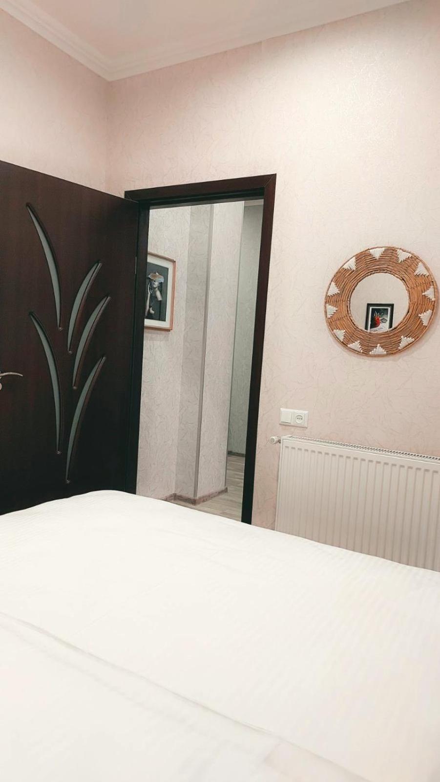 Kate'S New Cozy Apartment Kutaisi Exterior foto